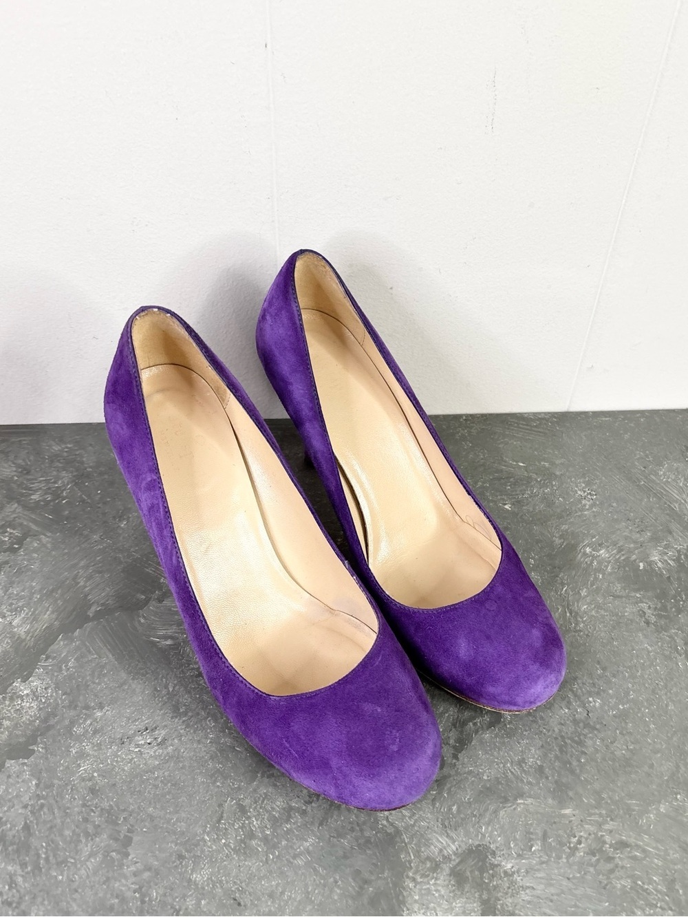 Kate Spade purple round toe pumps heels suede leather size 6.5
